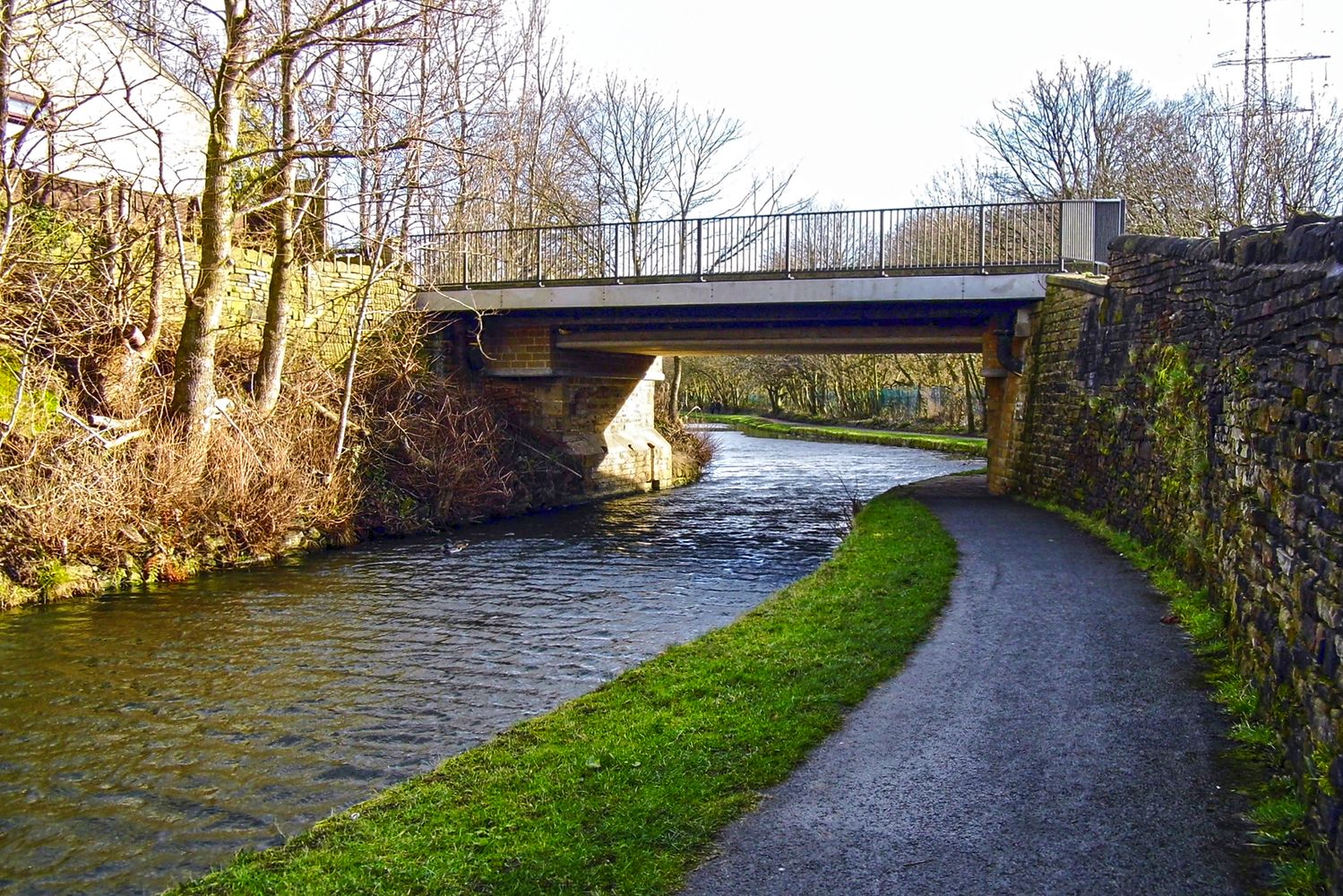 Copley Lane Bridge. Clickasnap It pays to share