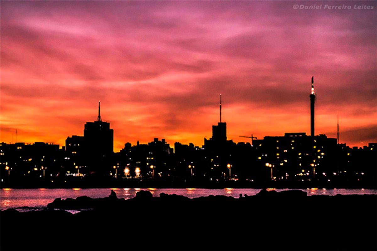 cityscape-sunset-scene-montevideo-uruguay-1.jpg