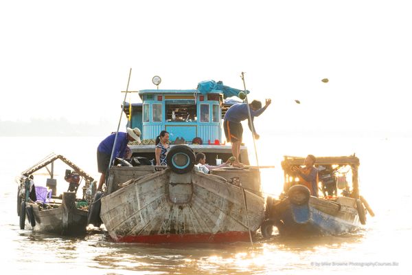 Floating Coconut Market