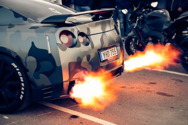 Nissan GT-R Flames