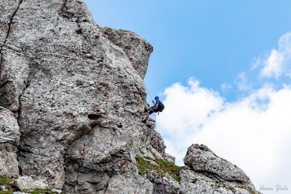 Rappelling