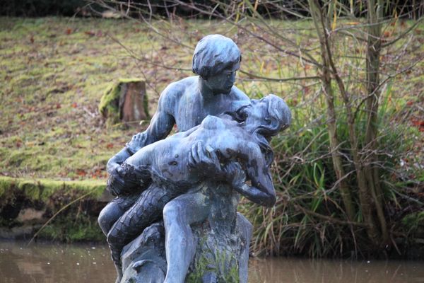 Coombe Abbey Grounds Statue
