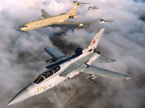 VC10 + 3-Ship Tonkas