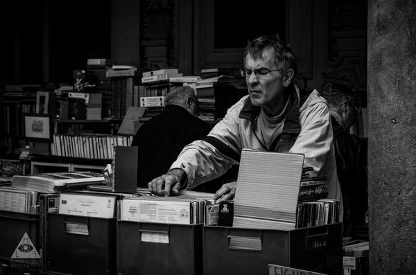 Old man in the vintage market